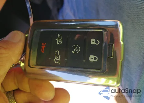 2022 Jeep Grand Wagoneer Series Iii 4X4 z USA, uszkodzony, nr VIN 1C4SJVGJ8NS202310